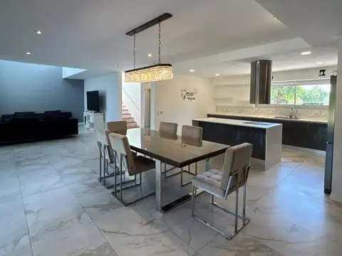 Casa en Venta de 4 dormitorios