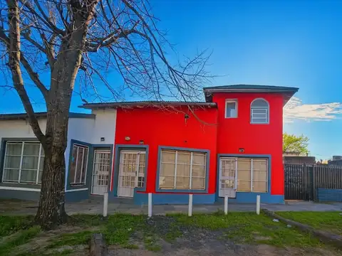 VENTA 3 LOCALES EN BLOQUE AV. RATTI ITUZAINGO