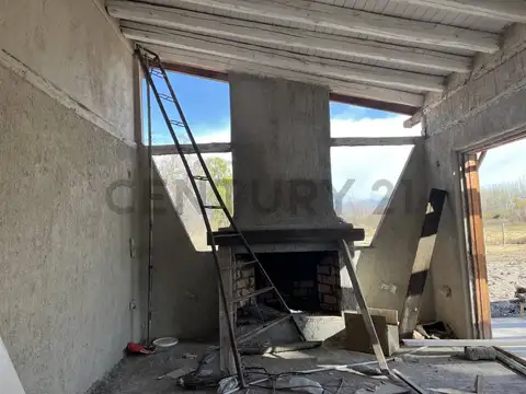 Casa 5 ambientes con 2 baños