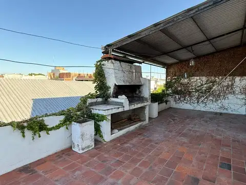 Depto Tipo Casa en Venta 56 años