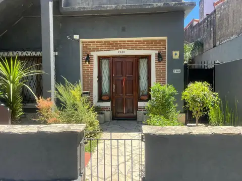 Depto Tipo Casa en Alquiler en Banfield, $ 1.800.000