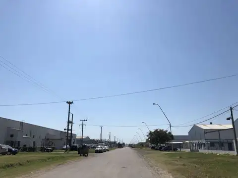 Terreno en Parque Industrial Villa Gobernador Galvez