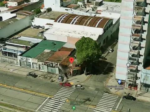 5 Locales y Galpon Comercial (En block) 784 m² Edificados s/ Avenida y calle Lateral - Ramos Mejia