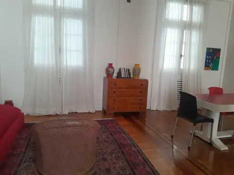 Av del Libertador al 1700