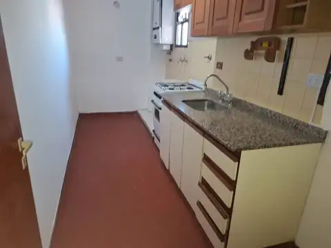 Avenida Presidente Bernardino Rivadavia 100