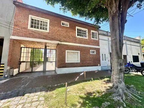 General Carlos Maria de Alvear 400