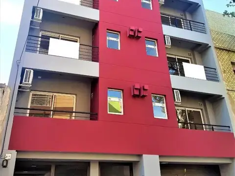 Monoambiente con Balcón   Se vende con Renta