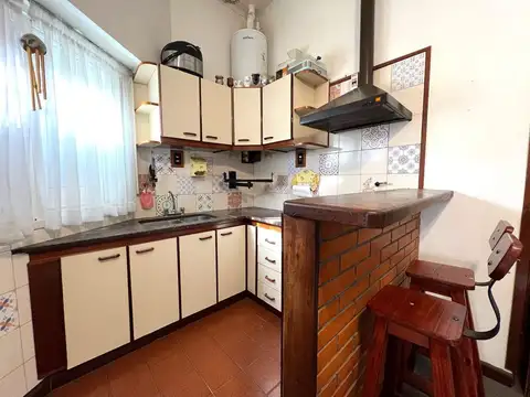 VENTA CASA 5 AMBIENTES EN MARTÍNEZ CON TERRAZA