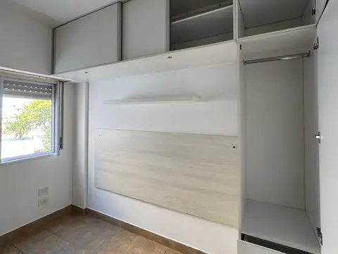 Joaquín V. González 1200, Piso 2