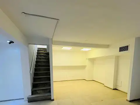 Local en Venta en Recoleta, USD 745.000