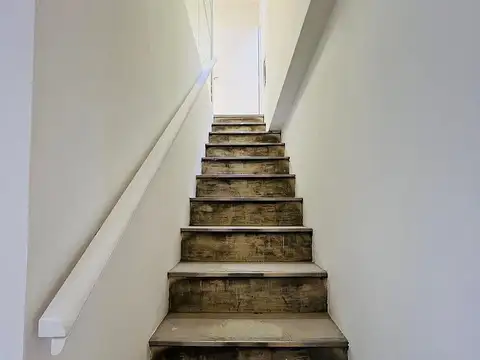 Venta con Renta . Local  emplazado sobre Av Callao  Recoleta