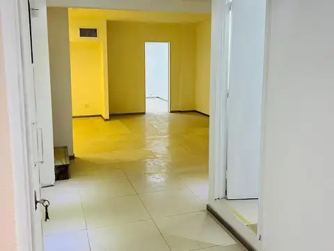 Local en Venta en Recoleta, USD 745.000