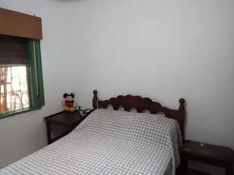 OPORTUNIDAD CASA A REFACCIONAR VILLA LUZURIAGA