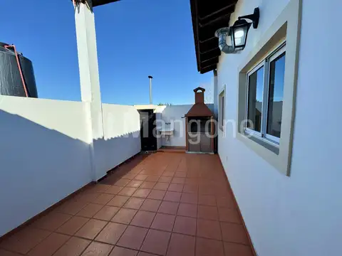 Depto Tipo Casa en Venta de 2 dormitorios