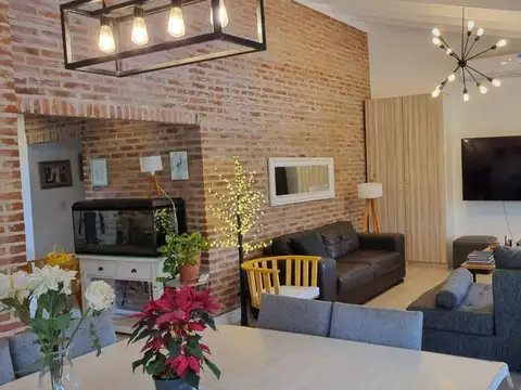 Casa en Venta en Haras Santa Maria, USD 235.000