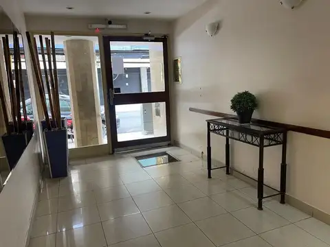 VENTA- Monoambiente-excelente vista abierta a la ciudad de Belgrano y al rio.-