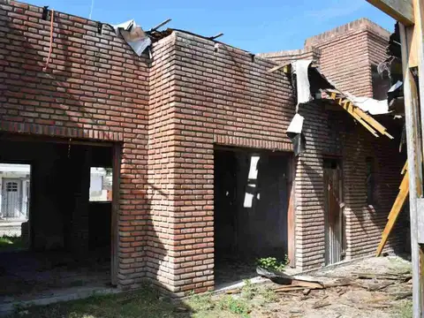 VENTA DE CASA EN CONSTRUCCIÓN ZONA URBANA ROLDAN