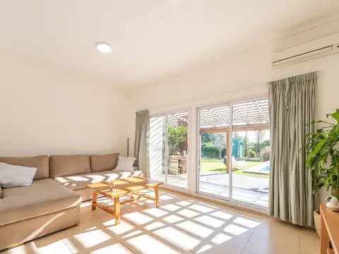 Casa en Venta al Este