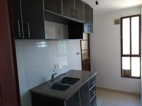 VENTA DE EXELENTE DEPARTAMENTO EN MERCEDES