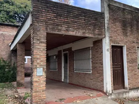 Casa 3 ambientes con 1 baño