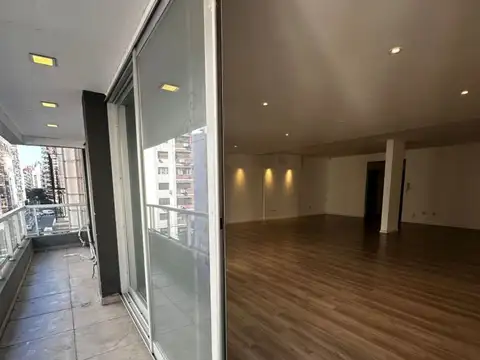 Oficina en Alquiler al Norte