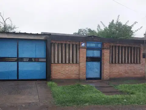 VENTA CASA 3 DORM, 2 BAÑOS, QUINCHO- B° SAN MIGUEL