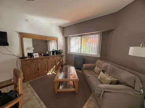 Depto Tipo Casa en Venta 45 años