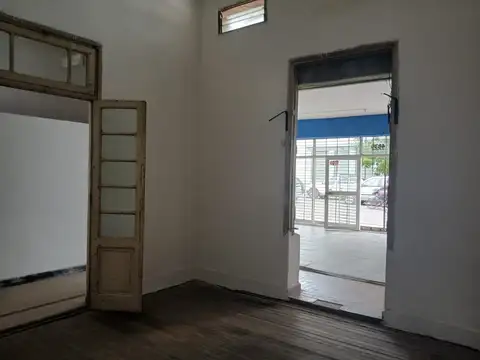 Local en Alquiler en Echesortu, $ 900.000