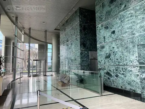 Oficina en Alquiler al Norte