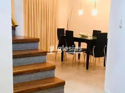 Excelente casa sobre dos lotes con amarra propia en Club Náutico Boat Center