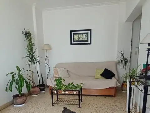 Corrientes 2130 , Piso 6