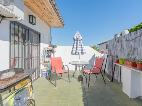 VENTA PH Versalles-4 amb. Terraza-Primer piso