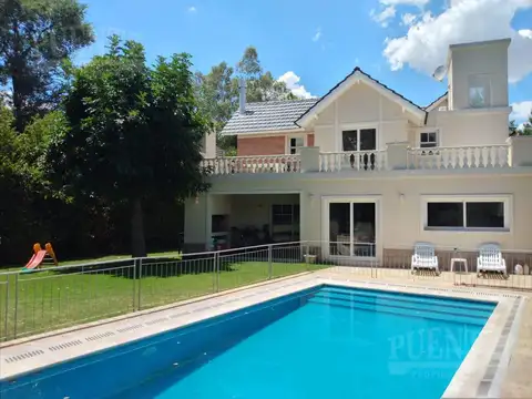 Casa en Venta de 4 dormitorios