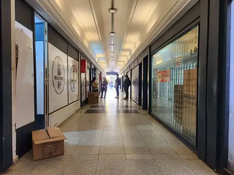 Local en Venta 63 años