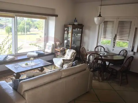 Depto Tipo Casa en Alquiler de 2 ambientes