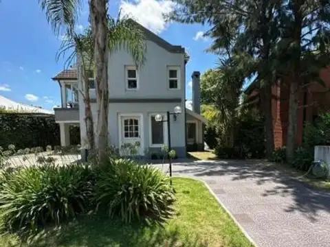 CASA EN VENTA COUNTRY EL CARMEN BERAZATEGUI