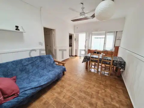 Yrigoyen 2400, Piso 0