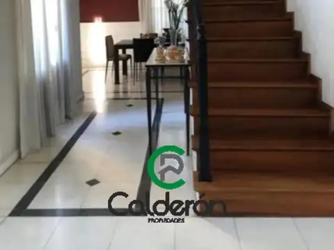 Casa 6 ambientes con 4 baños