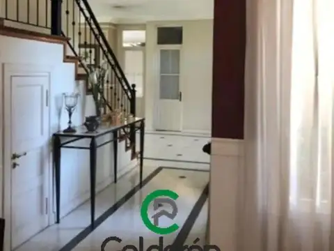 Casa en Venta de 5 dormitorios