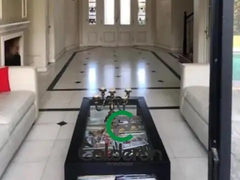 Casa en Venta en Campos De Alvarez, USD 590.000