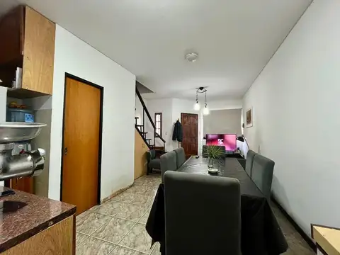 Depto Tipo Casa en Venta de 3 ambientes