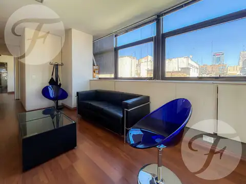 Oficina en Venta con 2 cocheras