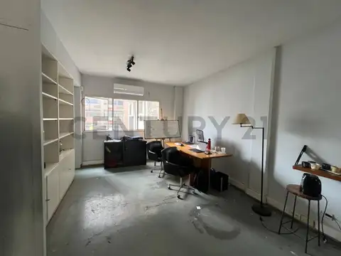 Paraguay 700, Piso 0