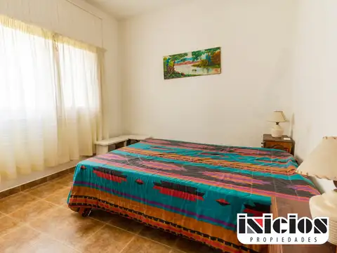 Casa 2 ambientes con 1 baño