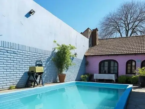 Casa 5 ambientes con 2 baños