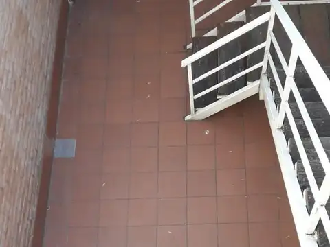 Depto Tipo Casa en Venta con 1 cochera