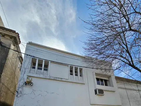 Casa en VENTA, 4 dormitorios, 2 Pisos, terraza, ambientes amplios, ARROYITO, ROSARIO, apta crédito