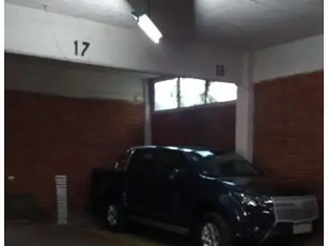 calle 23 y 16 , Piso 0