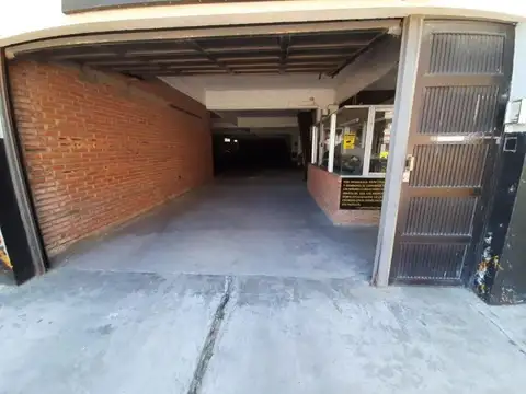 calle 23 y 16 , Piso 0