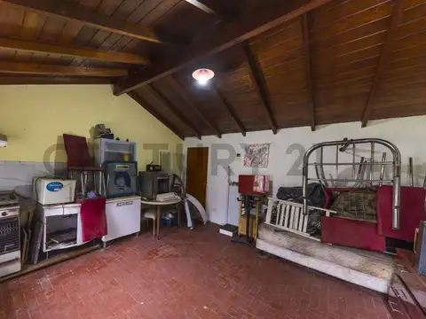 CASA - QUINTA 5 AMBIENTES EN TORTUGUITAS